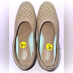 BZees‎ Kallie Mesh Knit Rhinestone Flat Taupe - 9.5 NWOT